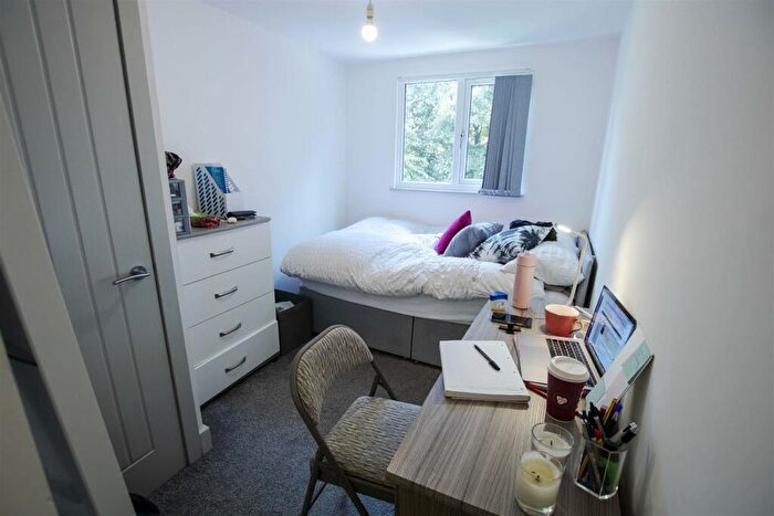 7 Bedroom House To Rent In Teignmouth Road, Birmingham, B29
