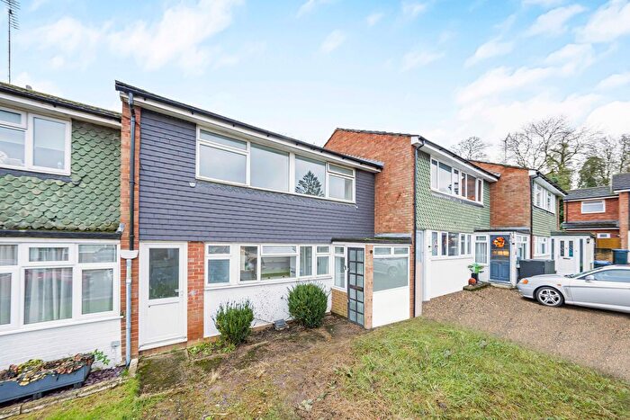 3 Bedroom Terraced House For Sale In Savay Close, Denham Green, Uxbridge, UB9