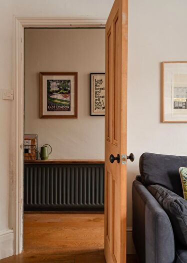 3 Bedroom Terraced House For Sale In Malvern Road, Leytonstone, London, E11