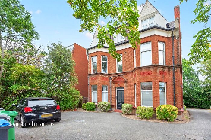 Studio For Sale In Parklands, Surbiton, KT5