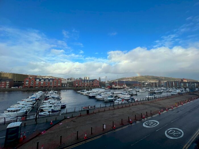 1 Bedroom Flat To Rent In Trawler Road, Swansea, SA1