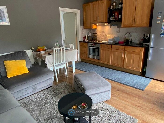 2 Bedroom Maisonette To Rent In Trinity Road, London, N22