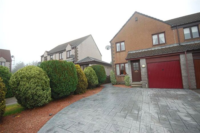3 Bedroom Semi-Detached House To Rent In Callum Crescent, Kingswells, Aberdeen, AB15