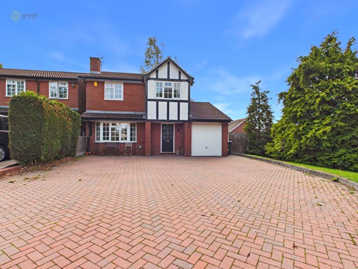 4 Bedroom Detached House For Sale In Reddicap Hill, Sutton Coldfield, B75
