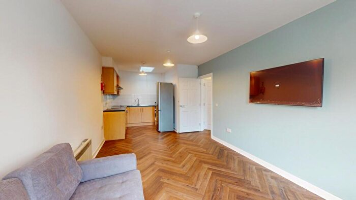 2 Bedroom House To Rent In St Michaels Lane, Leeds, LS6