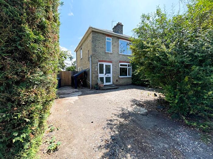 3 Bedroom Semi-Detached House For Sale In Stonehill Road, Great Shelford, Cambridge, CB22