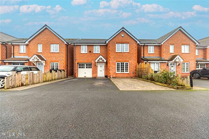4 Bedroom Detached House For Sale In Barleyfield Road, Nuneaton, Warwickshire, CV10