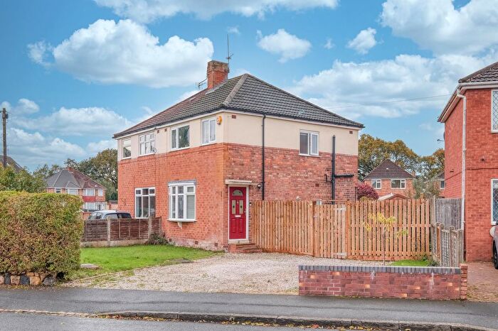 3 Bedroom Semi Detached House For Sale In Chamberlain Crescent, Shirley, B90