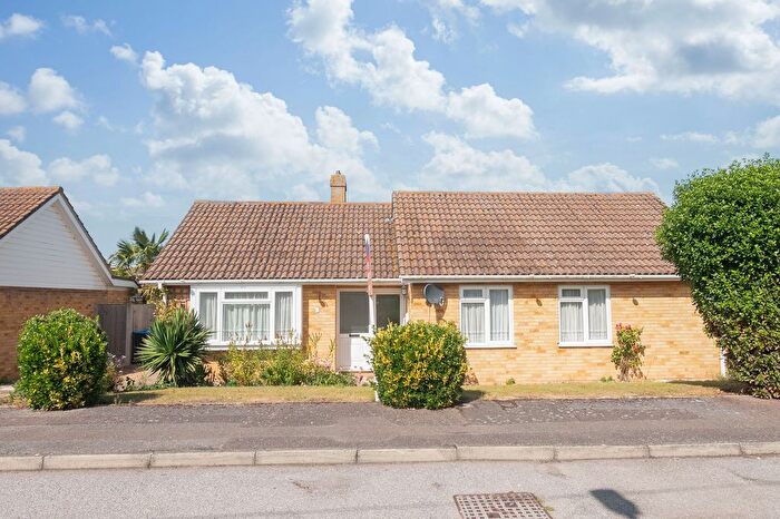 3 Bedroom Detached Bungalow To Rent In Cheesmans Close, Minster, CT12