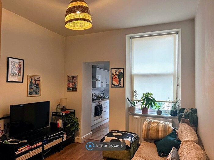 1 Bedroom Flat To Rent In Fiscal House, St. Albans, AL1