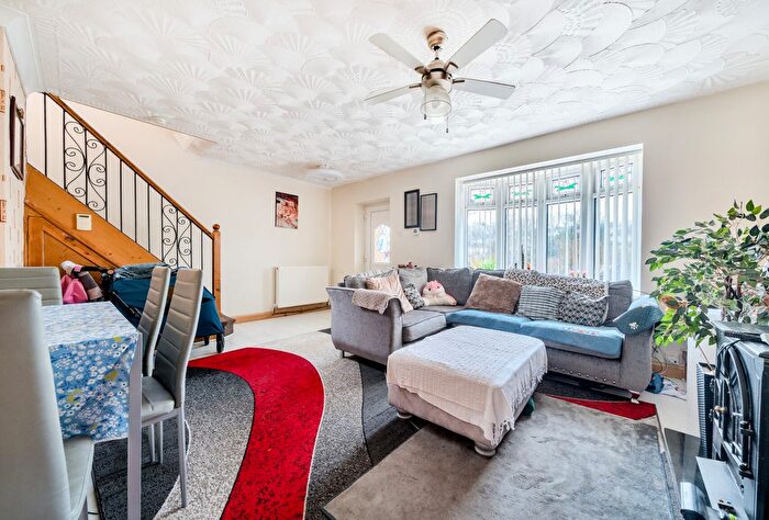 3 Bedroom Semi-Detached House For Sale In Longreach Grove, Bristol, BS14