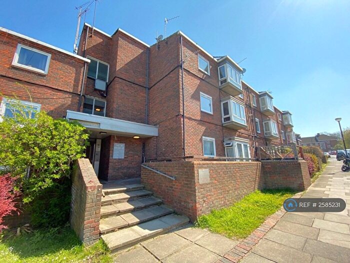 1 Bedroom Flat To Rent In Charlton, London, SE7