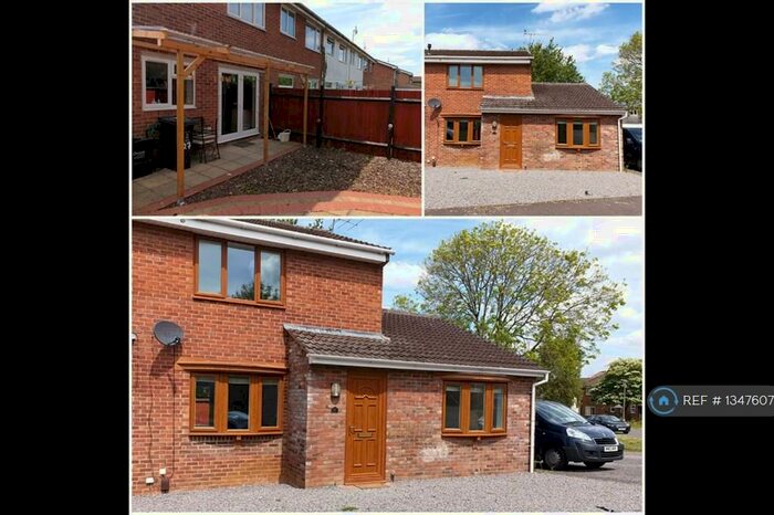 3 Bedroom Semi-Detached House To Rent In Helmsdale, Swindon, SN25