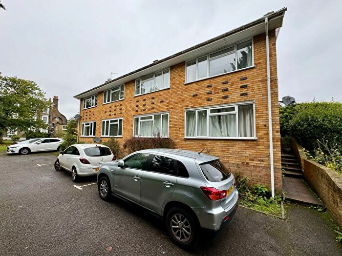 2 Bedroom Flat To Rent In Tayles Hill Drive, Ewell, Epsom, KT17