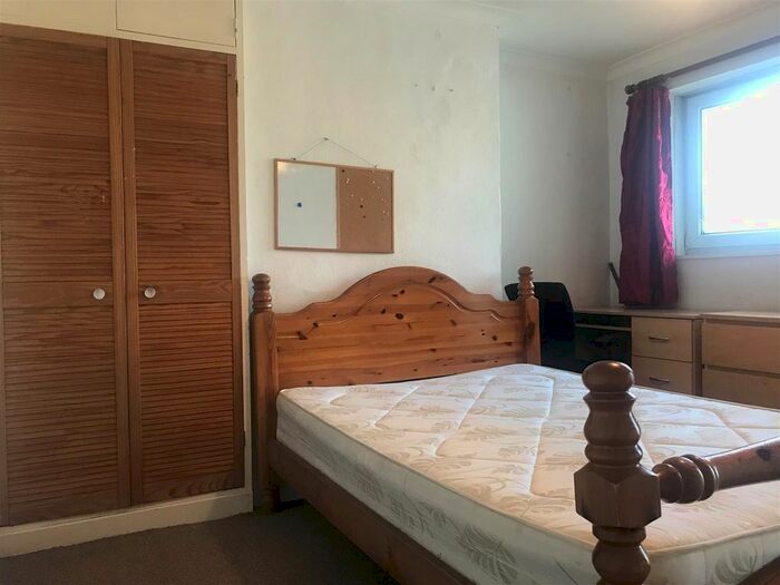 Studio To Rent In A Rookery Road, Selly Oak, Birmingham, West Midlands, B29