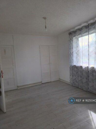 2 Bedroom Flat To Rent In Gregory Hood Road, Coventry, CV3