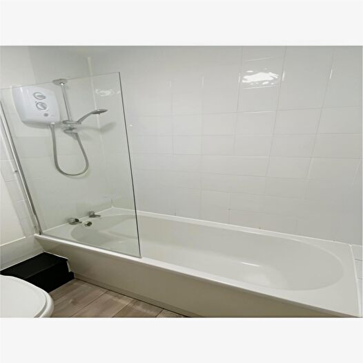 2 Bedroom Apartment To Rent In Lovell Court, Irthlingborough, Northants, NN9