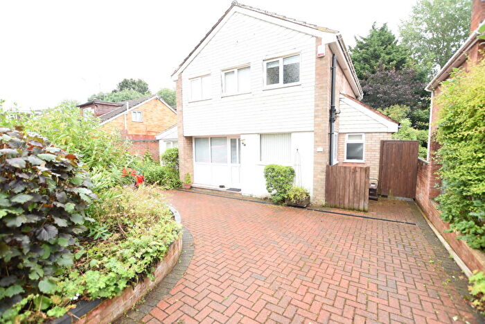 4 Bedroom Detached House To Rent In The Paddocks, LU7