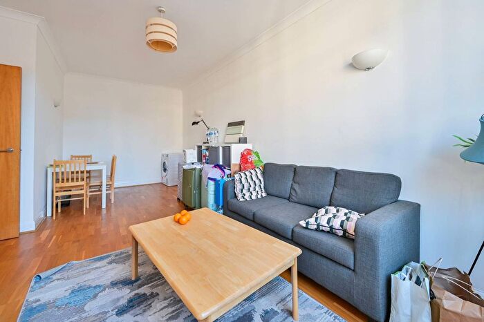 2 Bedroom Flat For Sale In Chicheley Street, Waterloo, London, SE1