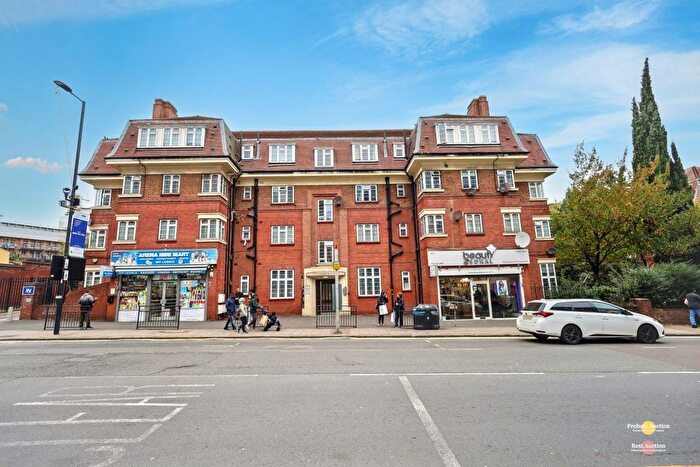 1 Bedroom Flat For Sale In Alexandra Court, Empire Way, Wembley, Middlesex, HA9