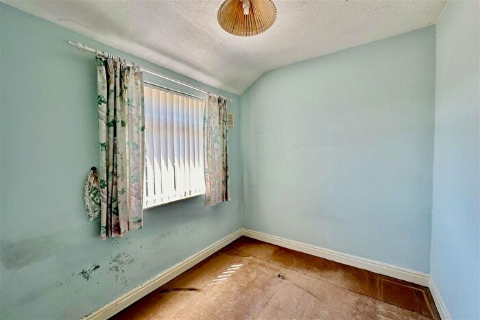 2 Bedroom Terraced House For Sale In Brooklands Road, Hull, HU5