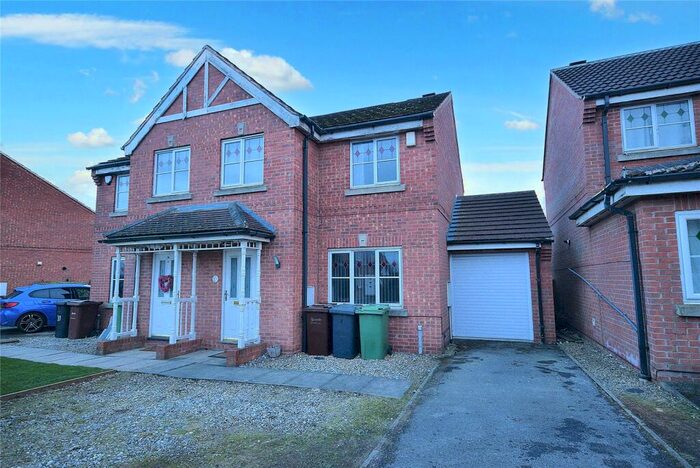 3 Bedroom Semi-Detached House To Rent In Bramham Park Court, Leeds, West Yorkshire, LS10