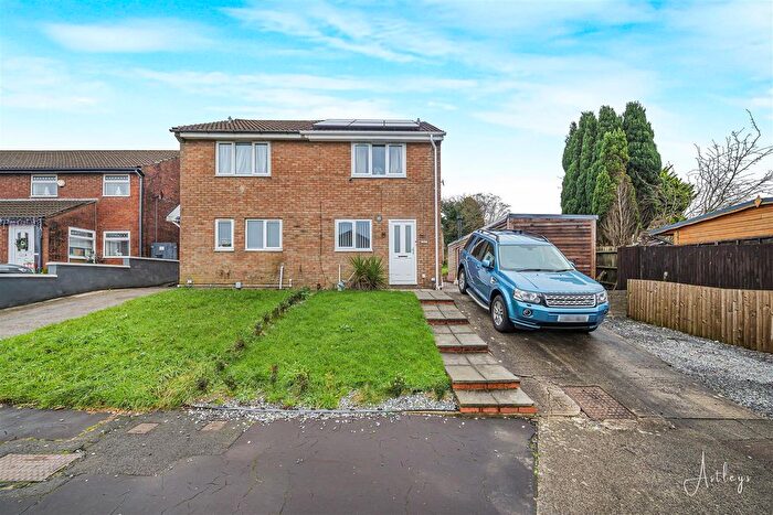 2 Bedroom Semi-Detached House For Sale In Ffordd Y Mynydd, Birchgrove, Swansea, SA7