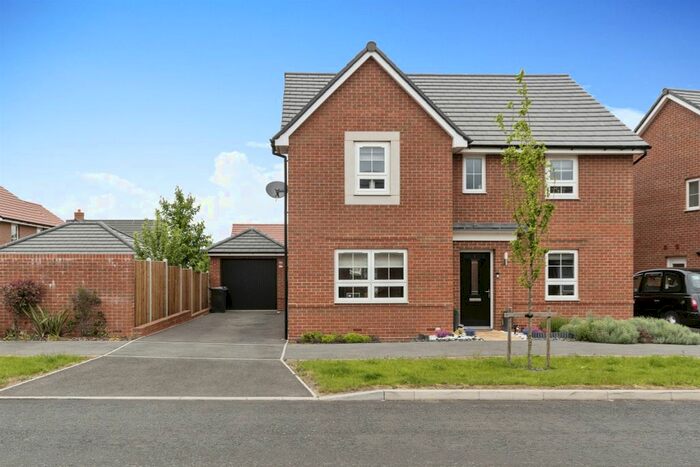 5 Bedroom Detached House For Sale In Brassey Way, Lower Stondon, Henlow, SG16