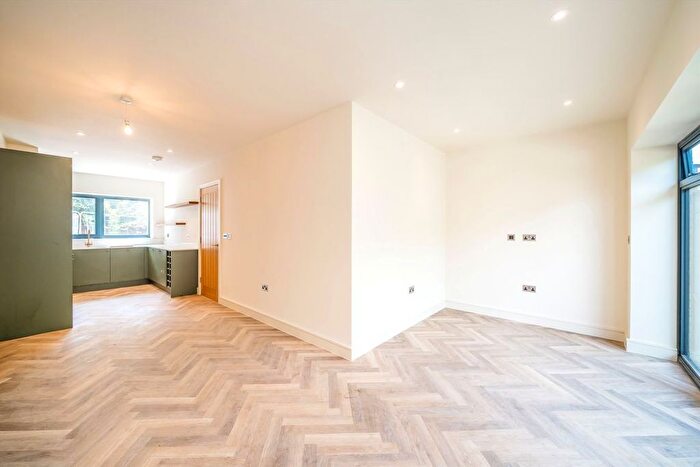 2 Bedroom Property To Rent In Church Road, Hanwell, W7