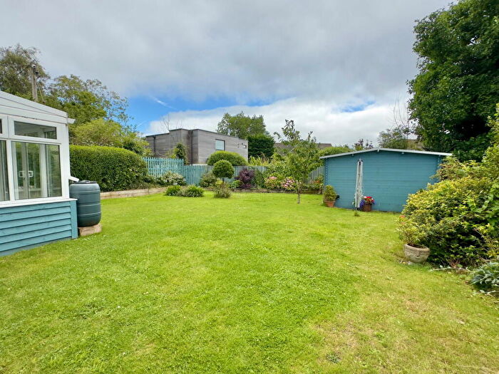 4 Bedroom Semi-Detached House For Sale In Rock, PL27