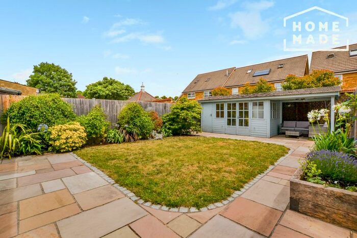 3 Bedroom Terraced House To Rent In Swaby Road, London, SW18