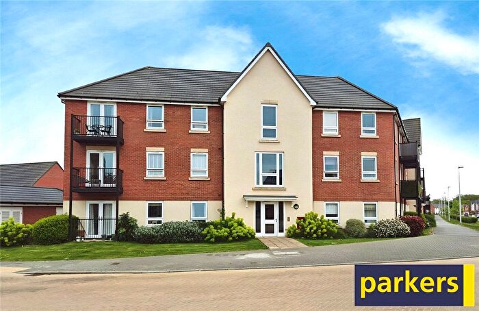 2 Bedroom Flat To Rent In Bolton Drive, Shinfield, Reading, Berkshire, RG2