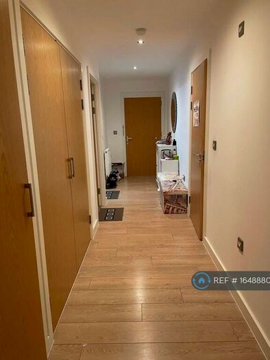 2 Bedroom Flat To Rent In Priory Court, Romford, RM7