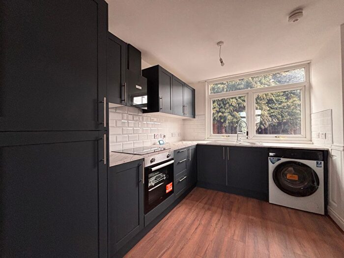 3 Bedroom Property To Rent In Harden Road, Walsall, WS3