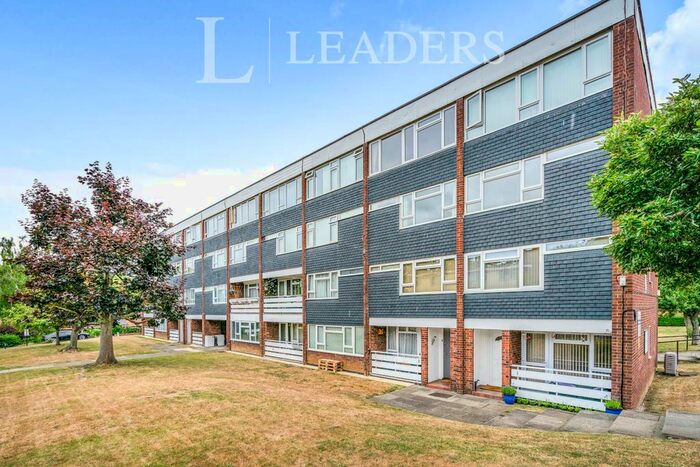 2 Bedroom Flat To Rent In Park Court, Harlow, CM20