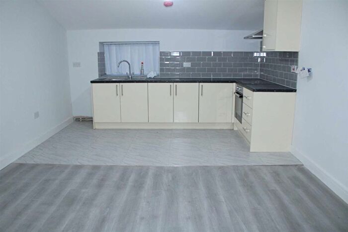 1 Bedroom Flat To Rent In West Bromwich Street, Walsall, WS1