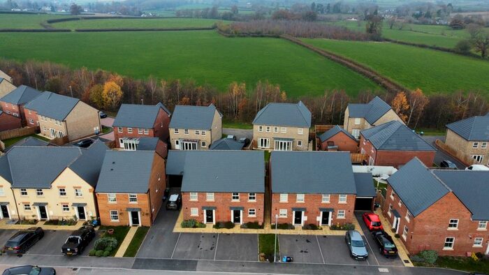 3 Bedroom Semi-Detached House To Rent In Rossiter Road, Taunton, TA2