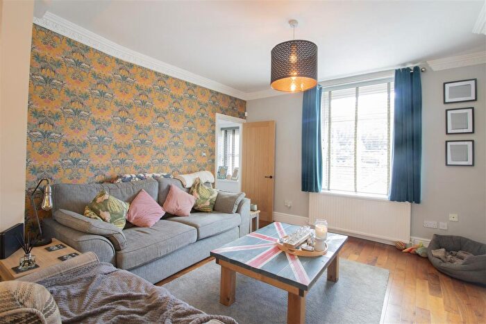 2 Bedroom End Of Terrace House For Sale In Commercial Road, Ynysddu, Newport, NP11