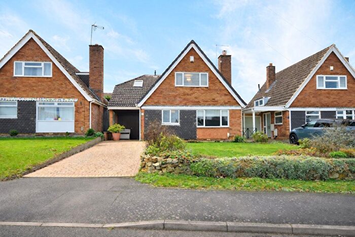 4 Bedroom Detached House For Sale In Pinetrees Close, Hackleton, Northampton, NN7
