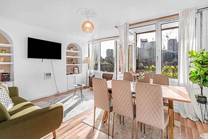 3 Bedroom Flat To Rent In Harper Rd, London, SE1