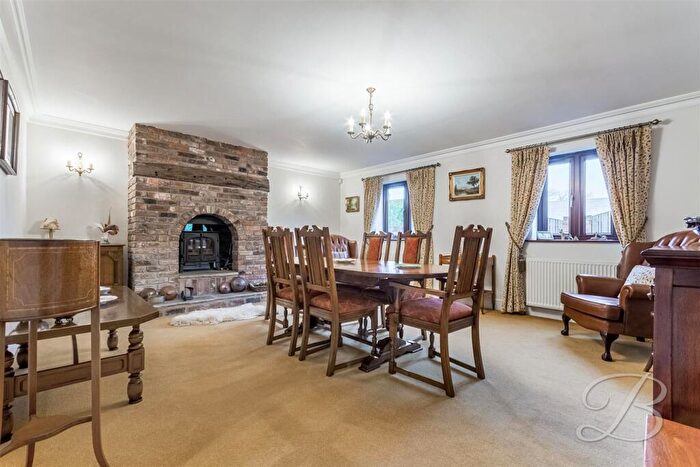 5 Bedroom Detached House For Sale In Main Street, Hayton, Retford, DN22