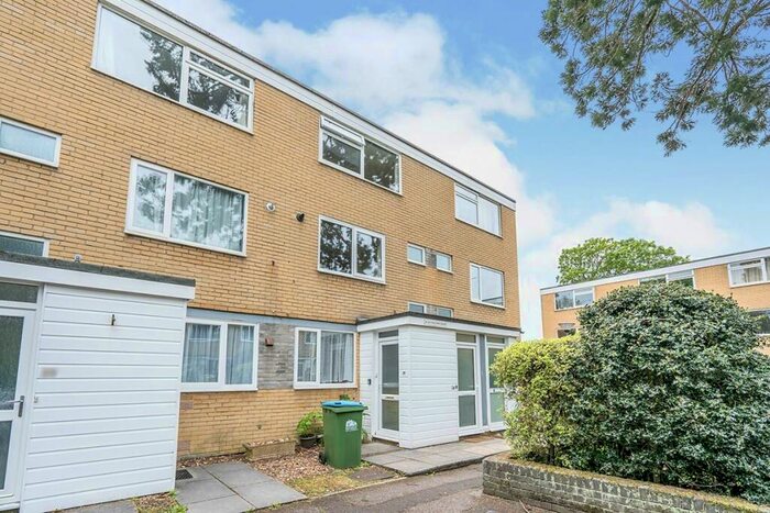 2 Bedroom Flat To Rent In Bracken Lane, Southampton, SO16