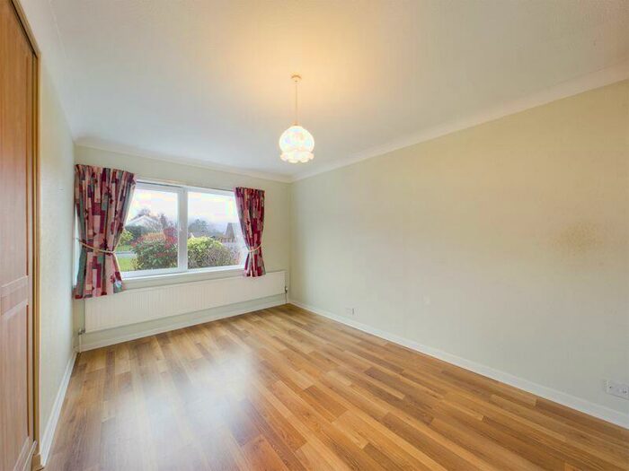 3 Bedroom Detached Bungalow For Sale In Elm Drive, Abergavenny, NP7