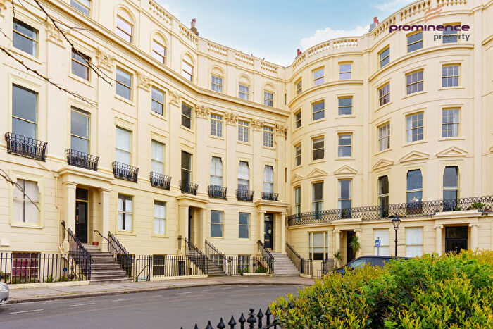 1 Bedroom Apartment For Sale In Brunswick Square, Hove, BN3