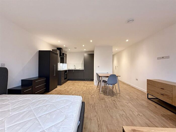Studio To Rent In Lincoln House, Bolton, BL3