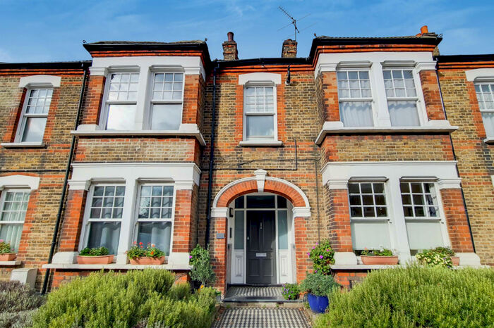 2 Bedroom Flat To Rent In Charlton Road, London, SE3