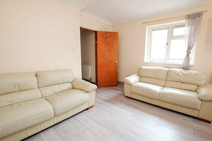 3 Bedroom Flat To Rent In Oxford Road, Reading, RG1