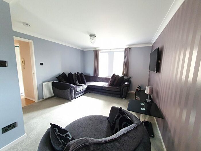 2 Bedroom Flat To Rent In Gylemuir Road, Corstorphine, Edinburgh, EH12