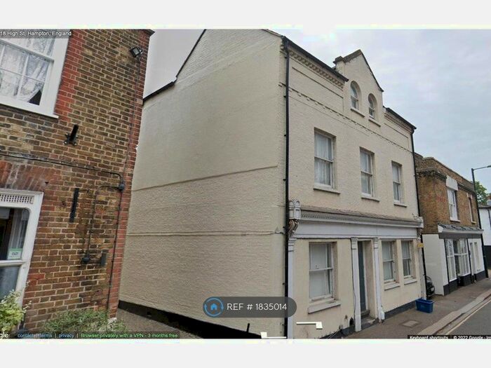 1 Bedroom Flat To Rent In High Street, Hampton, TW12