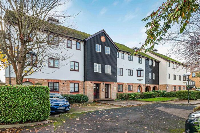 1 Bedroom Apartment For Sale In River Street, Ware, SG12